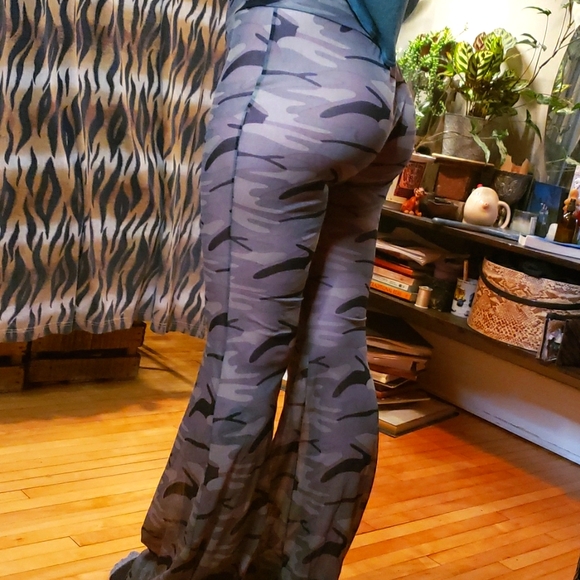 Camo Mesh Flare Booty Pants - Picture 8 of 9